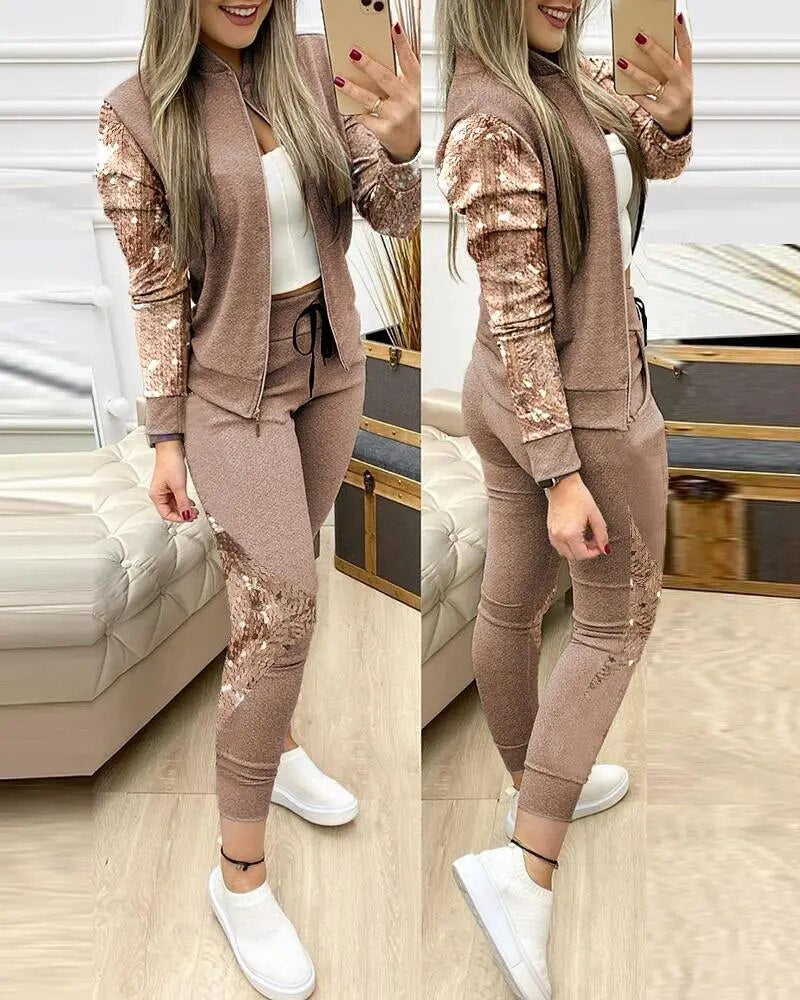 Trendy 2 Two Piece Set Activewear Set